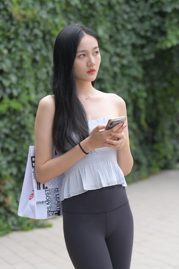 国产群交换妻手机视频